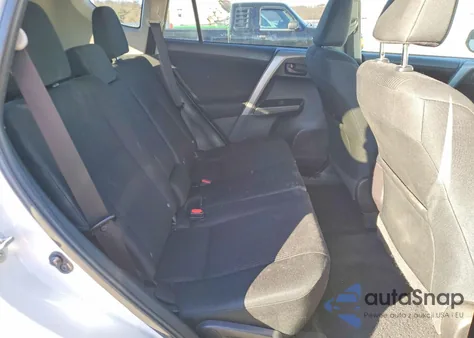 2018 Toyota Rav4 Le z USA, uszkodzony, nr VIN 2T3ZFREV2JW447232